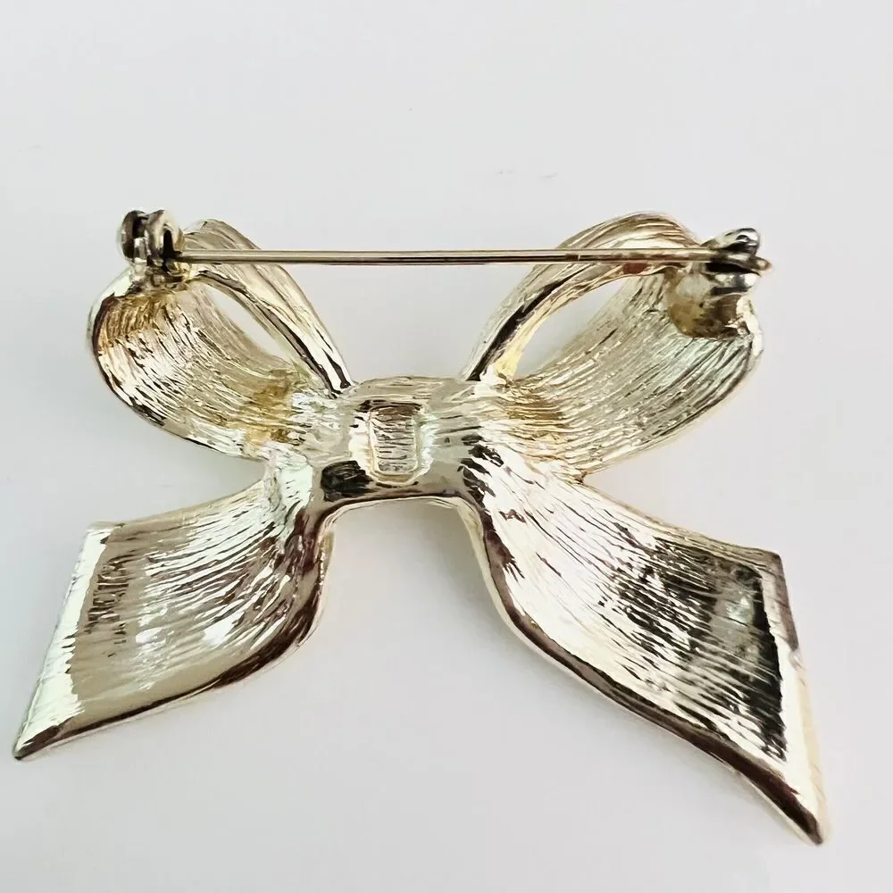 Vintage Brooch Textured Satin Bow Ribbon Large Soft Gold Tone Matte 4205